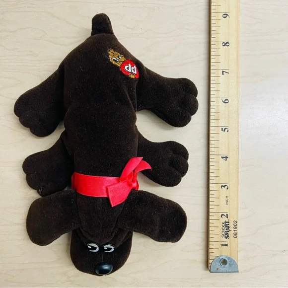 Vintage Tonka Pound Puppies Newborns Plush Dark Brown Dog Chocolate Lab 1985 - Picture 7 of 7
